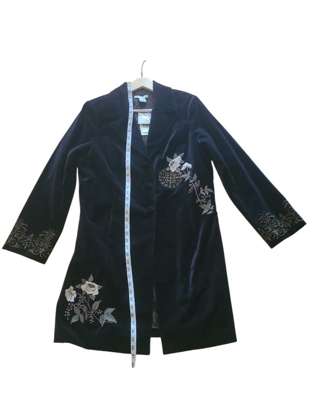 NWT Vintage CAbi Antoinette Velvet Floral Embroidered Longline coat Black Whimsy - Picture 15 of 17